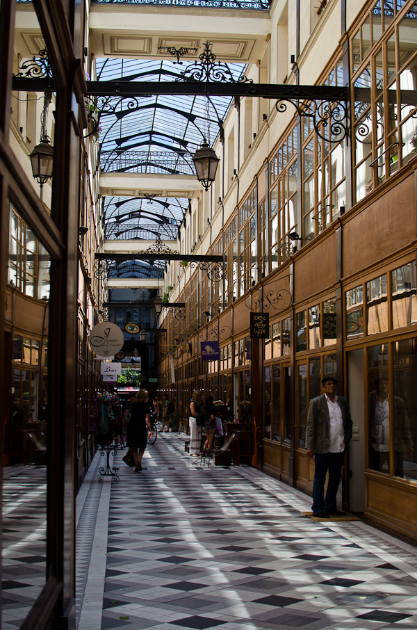 © 2012 Viviane Perenyi - Paris Passage du Grand Cerf