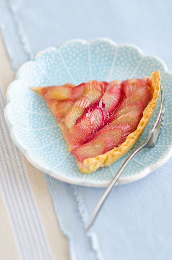 Rhubarb Tart - © 2012 Viviane Perenyi